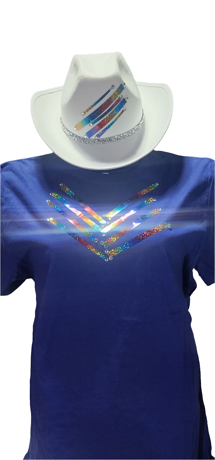 White cowgirl hat with multicolor tshirt