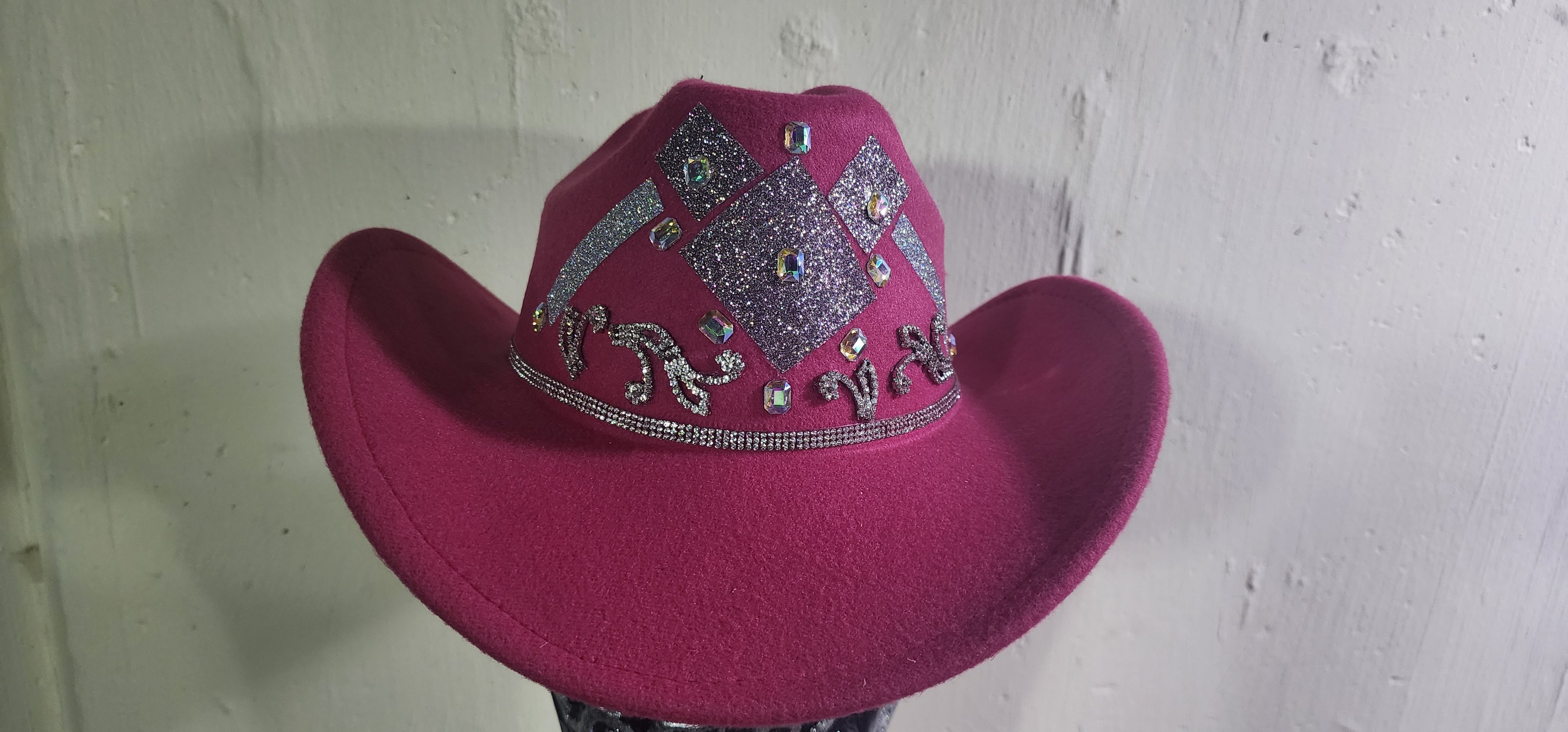 LADIES PINK EMBELLISHED COWGIRL HAT